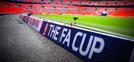 What was the first FA Cup Final to feature numbers on the Player’s Shirts? 2 image 100
